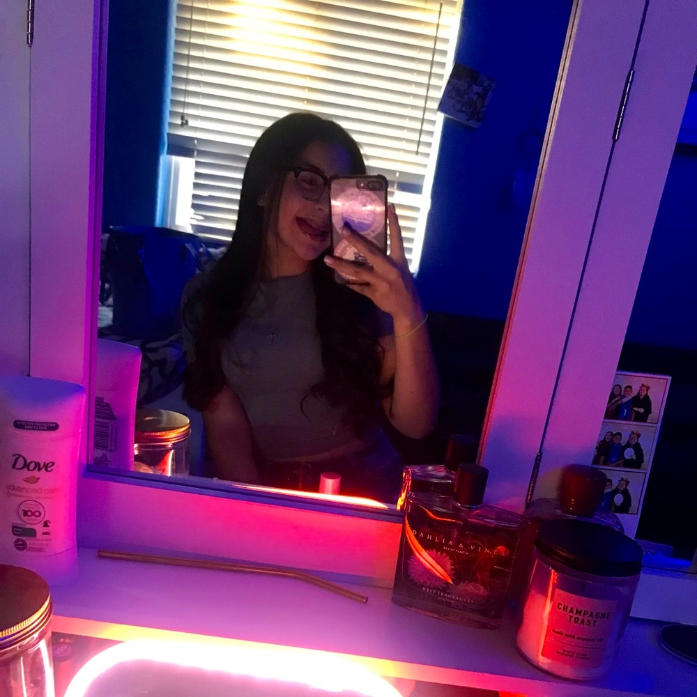 Meet your Posher, Layla